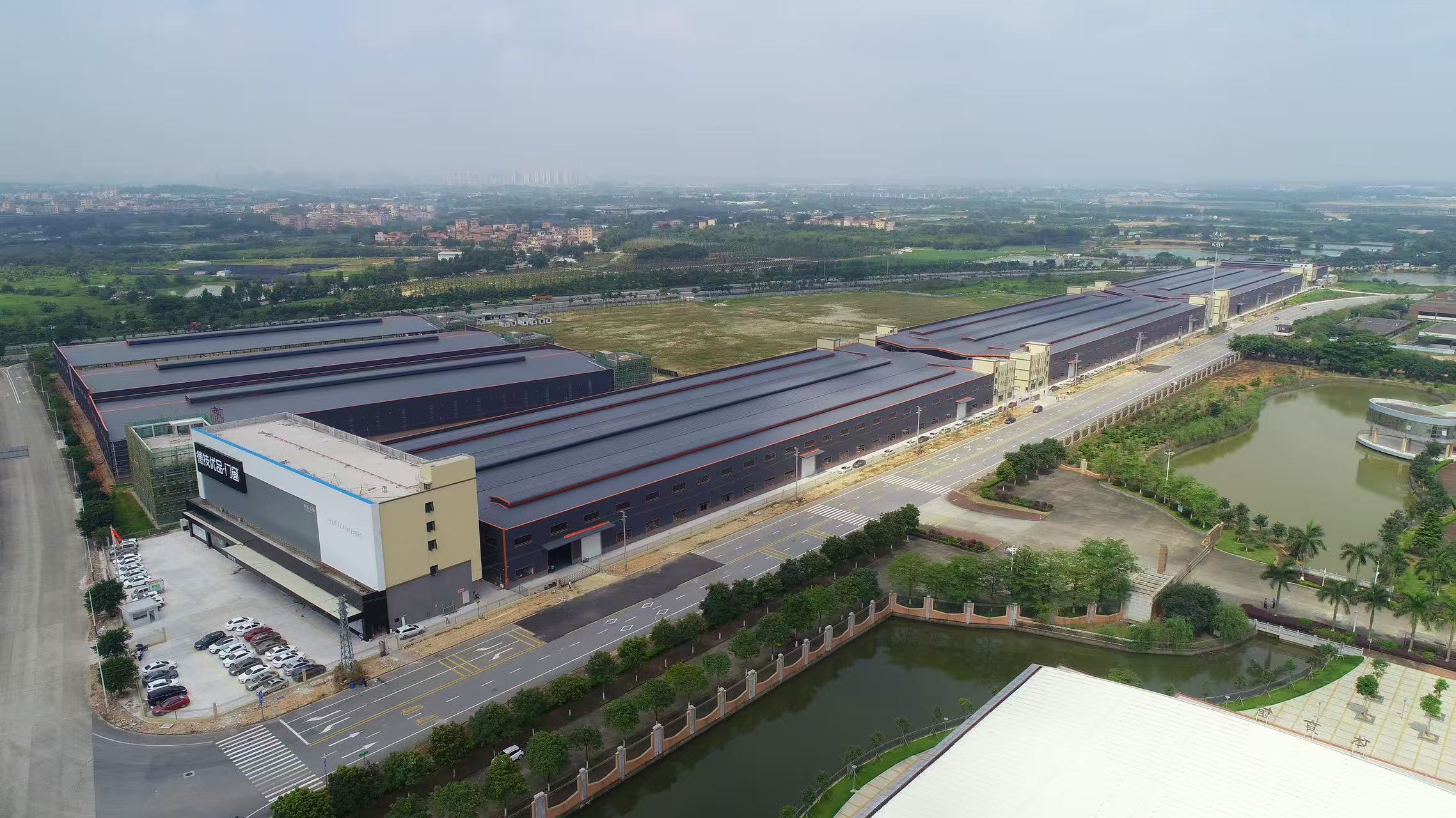 131757727121609448.jpg 紧缩版工场.jpg